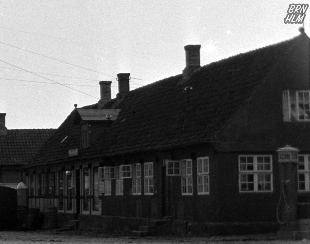 Shell standeren på Aakirkeby Torv